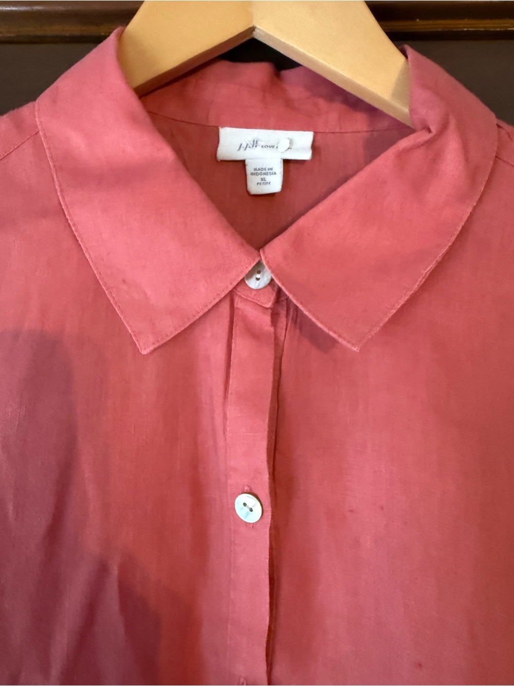 J. Jill Coral Mother of Pearl Button-Front Tunic Shirt - Picture 2 of 8